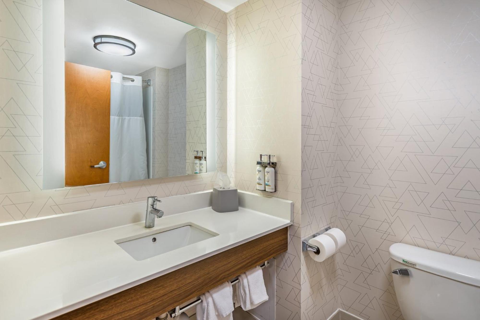Holiday Inn Express Hotel And Suites Petersburg - Fort Lee By Ihg Exterior photo