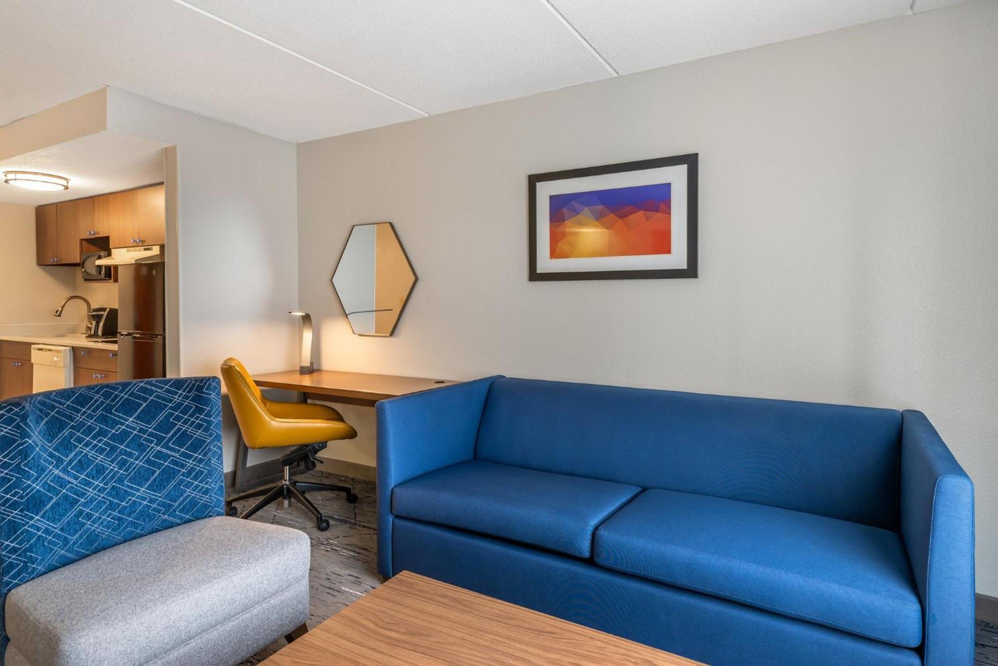 Holiday Inn Express Hotel And Suites Petersburg - Fort Lee By Ihg Exterior photo